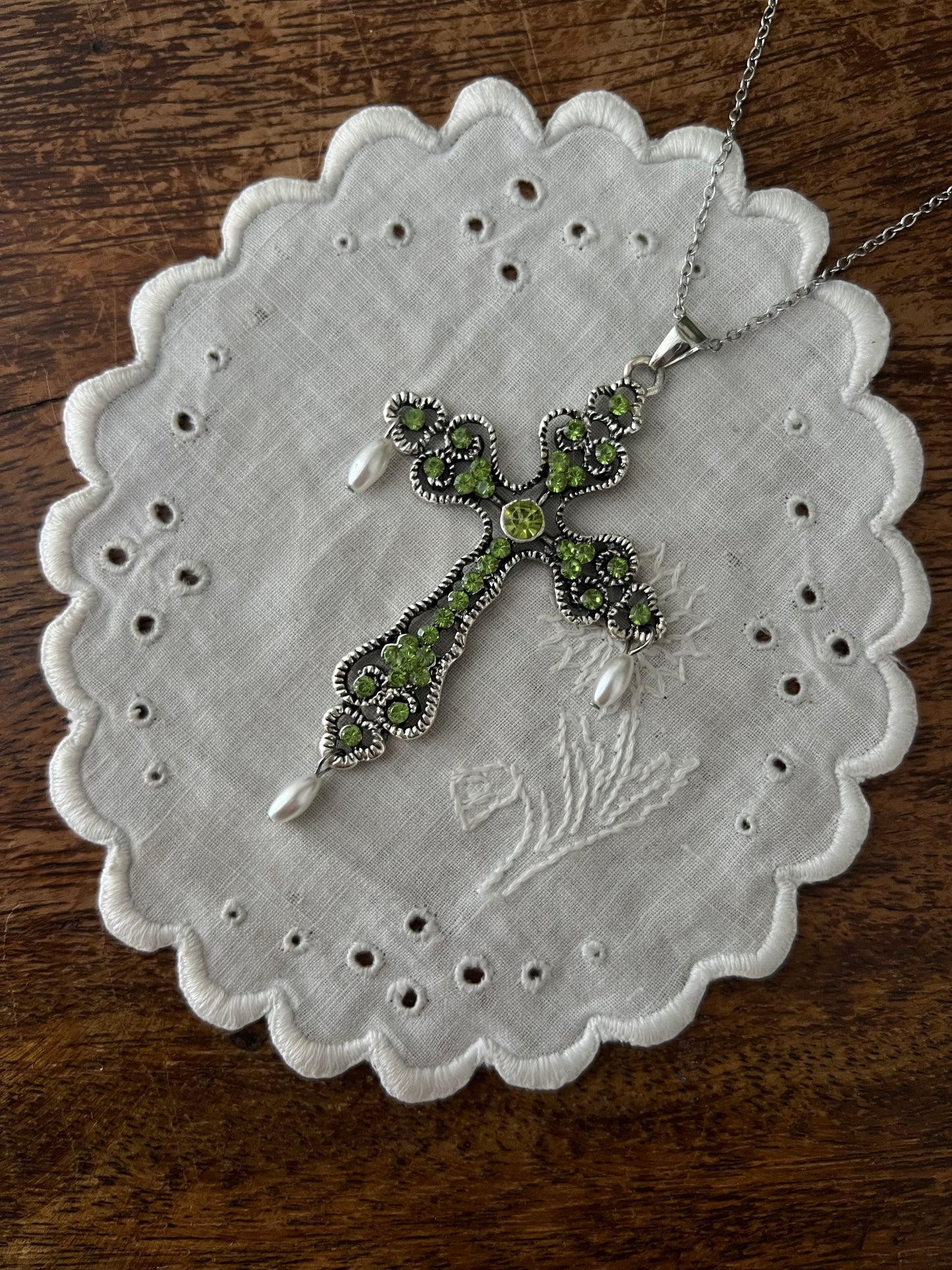 Evergreen necklace