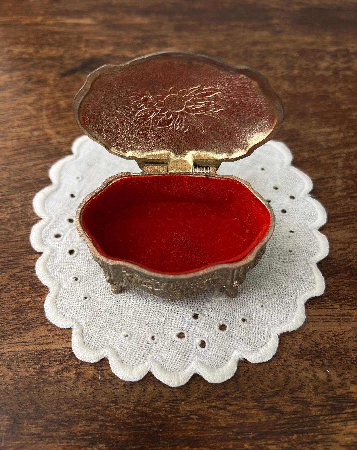 Cherub trinket box