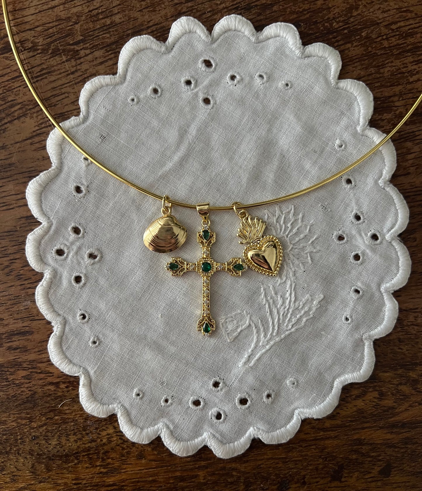 The Mediterranean Choker