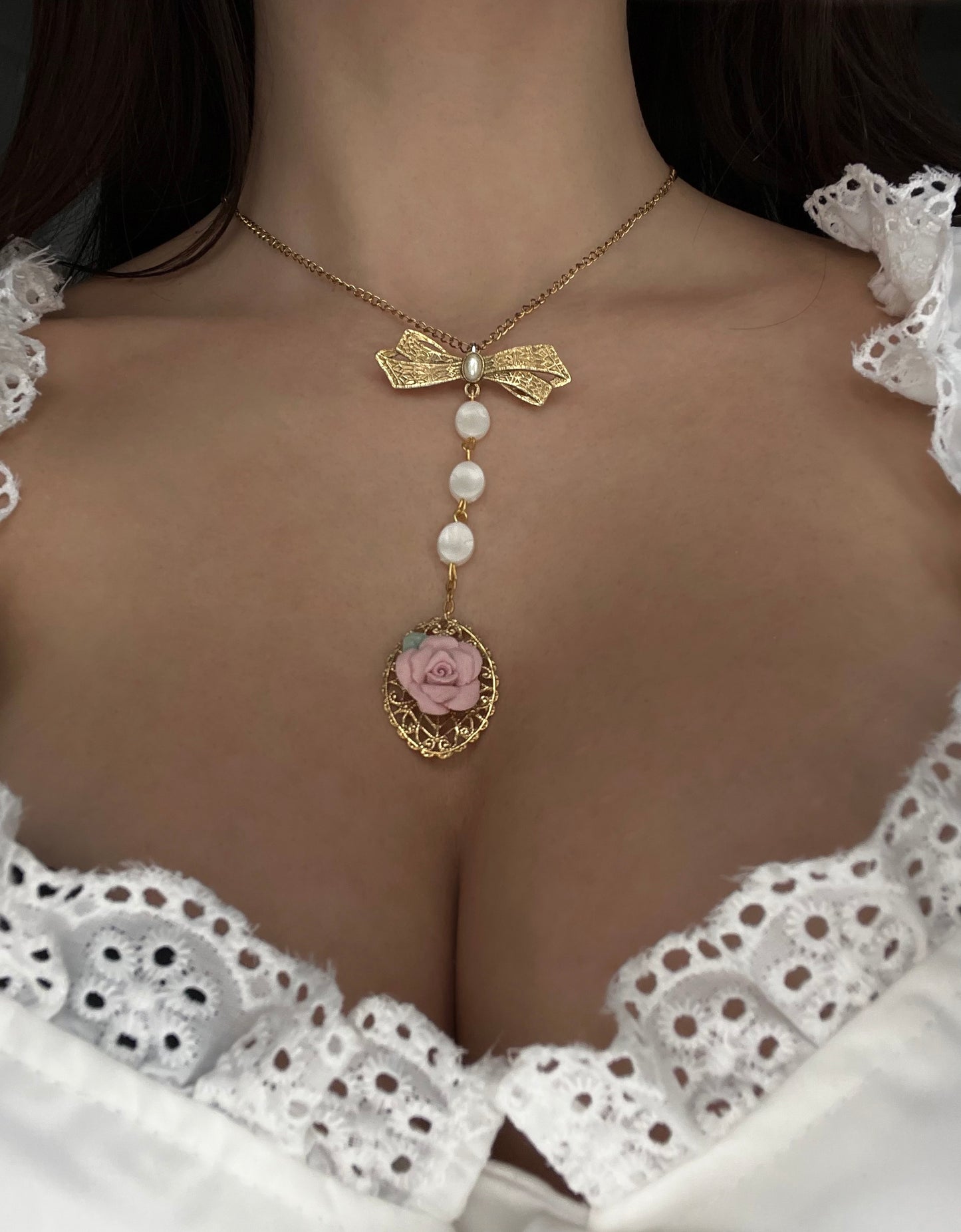 Rosette Grace necklace