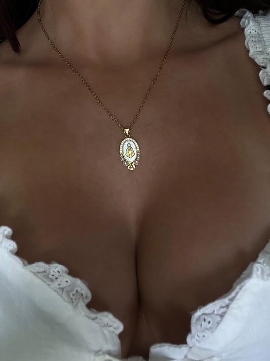 Ave Maria Bloom necklace