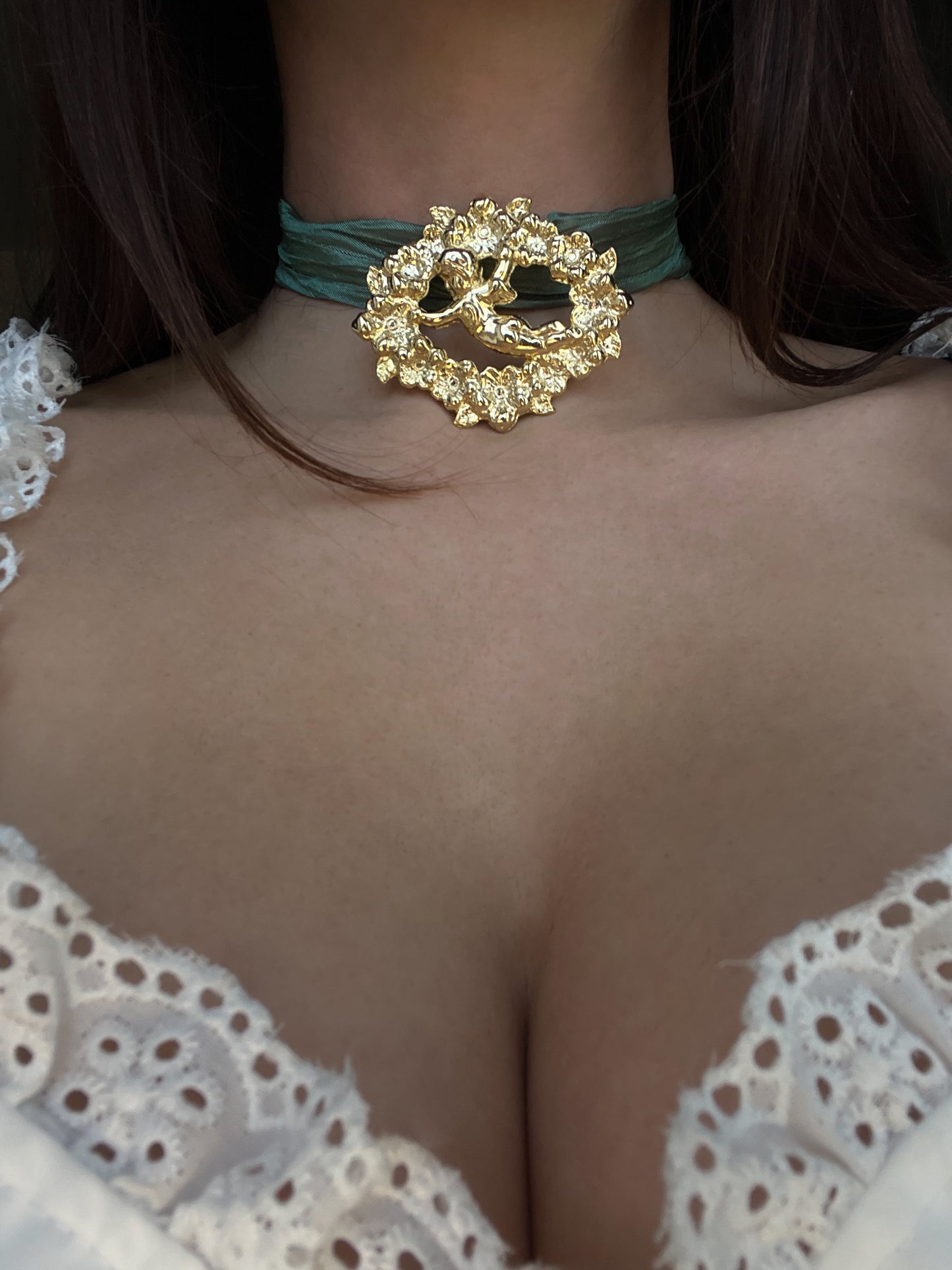 Versailles Cherub choker