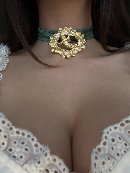 Versailles Cherub choker