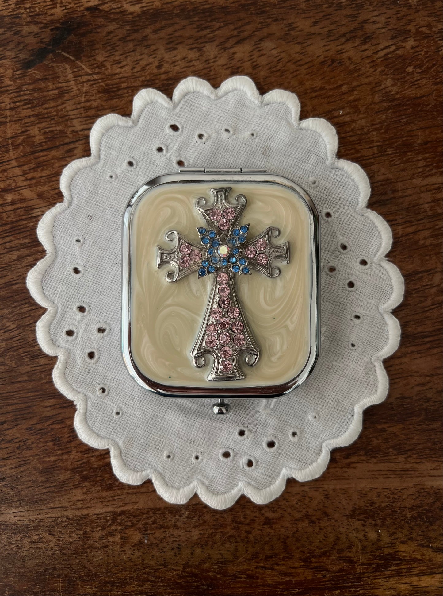 Vintage compact mirror