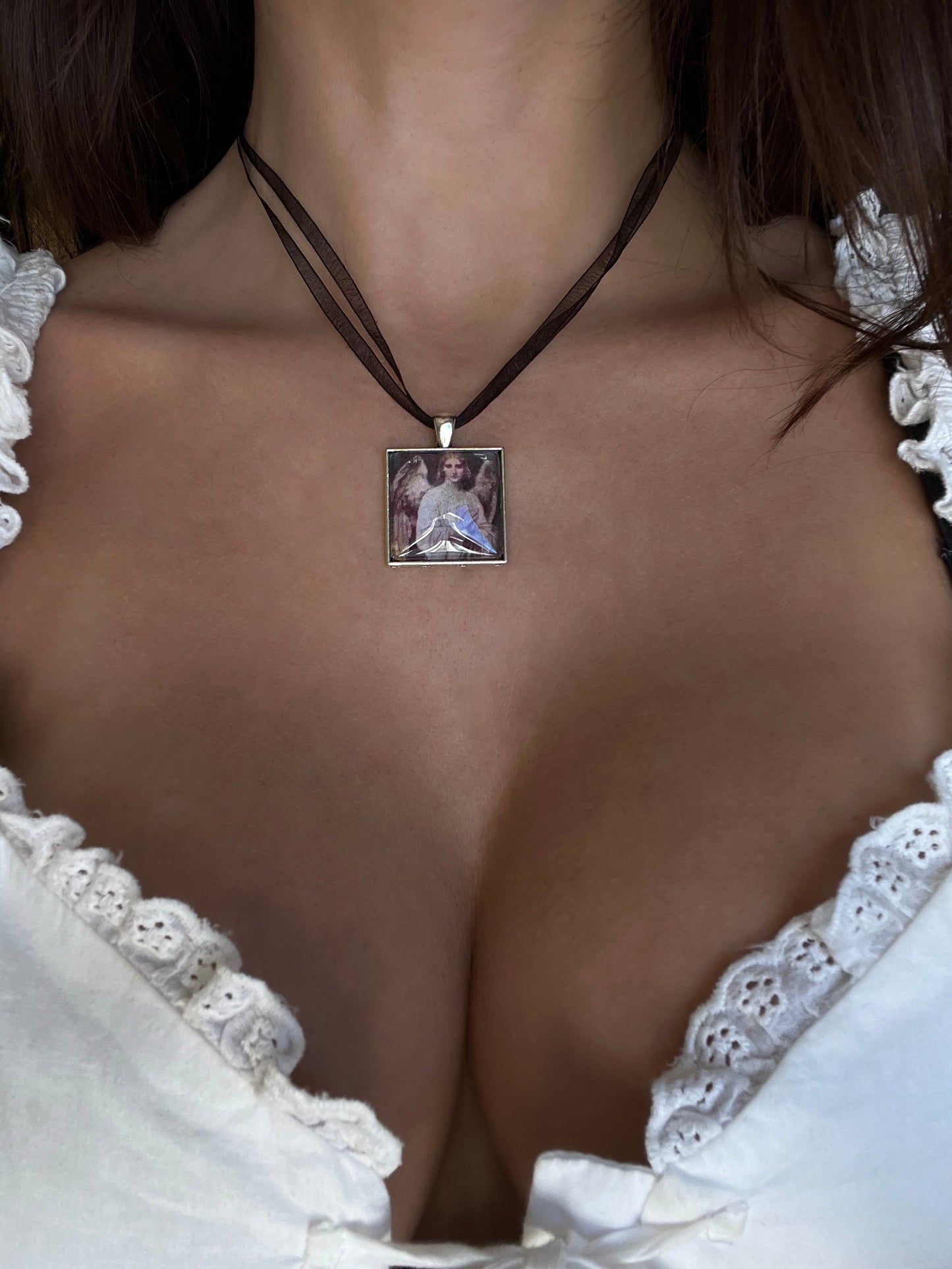 The Guardian Angel necklace