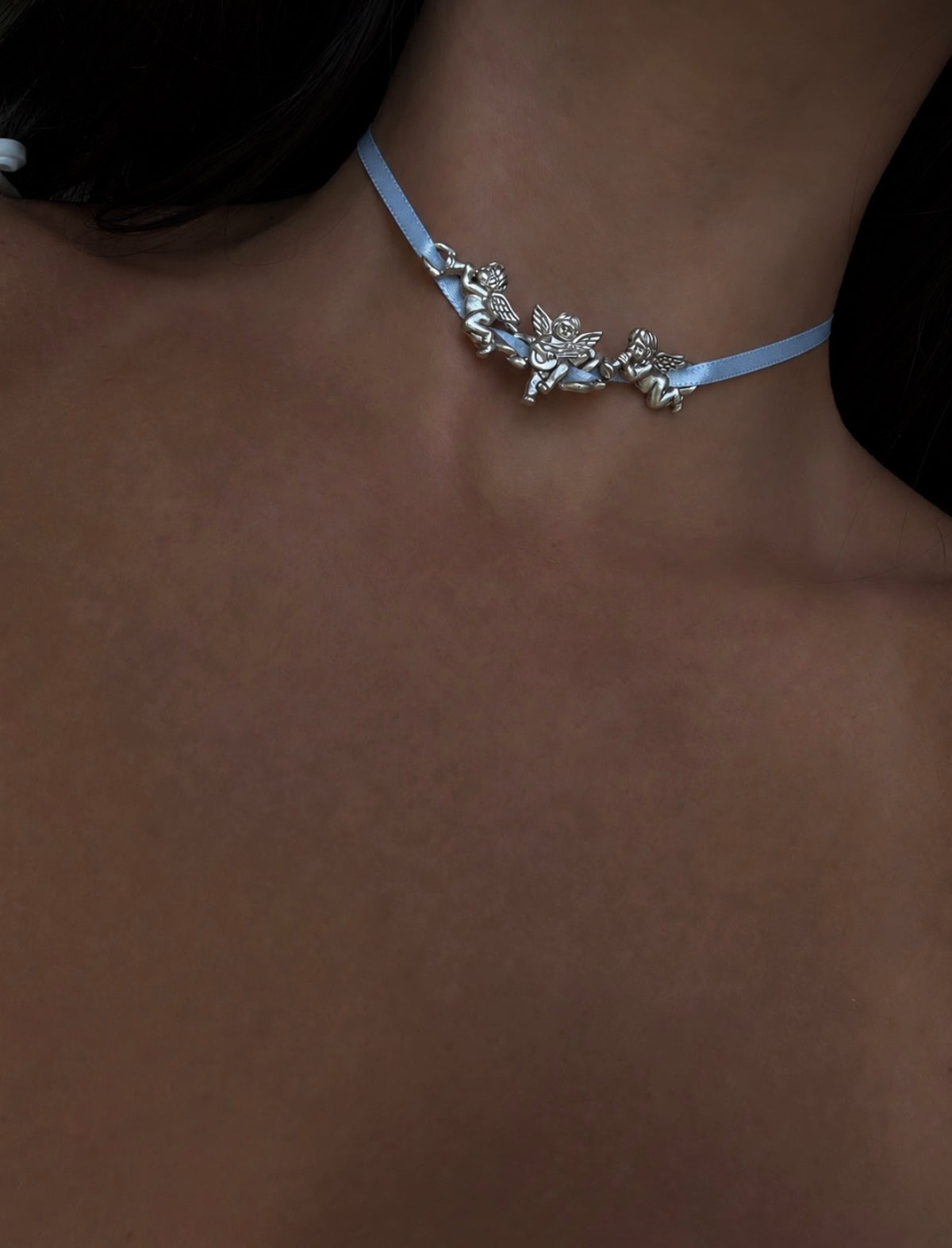 Blue Cherub Symphony choker