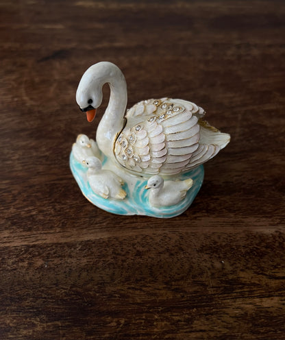 Swan trinket box