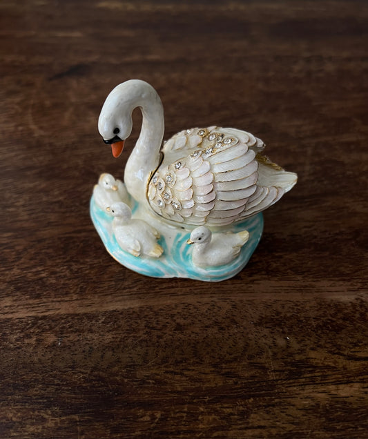 Swan trinket box