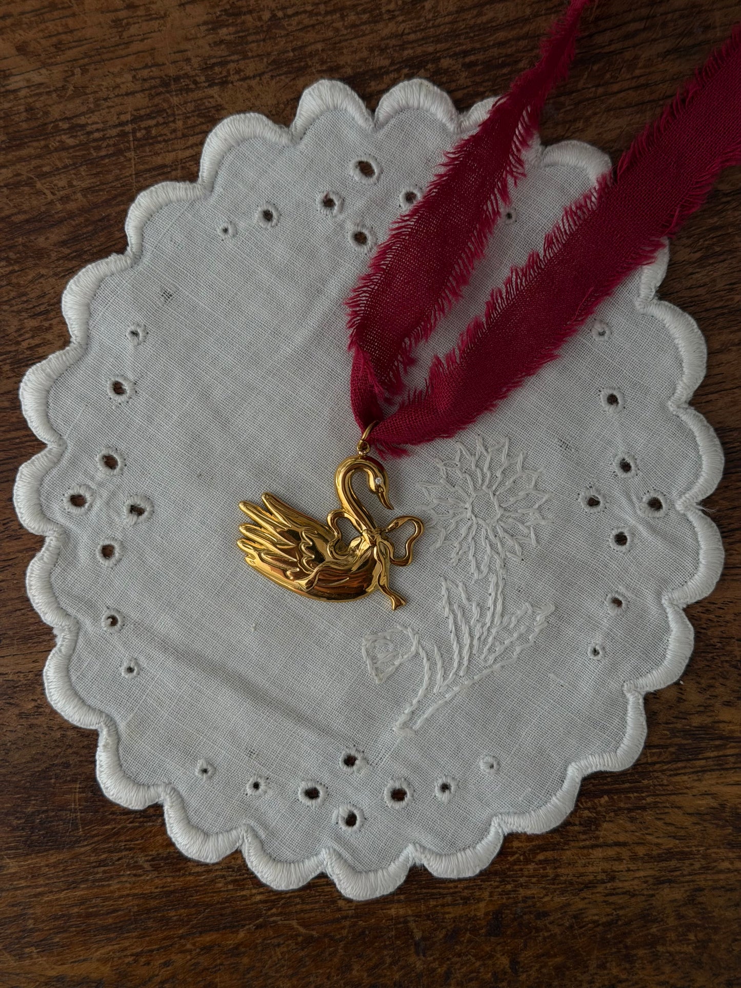 Swan Song necklace