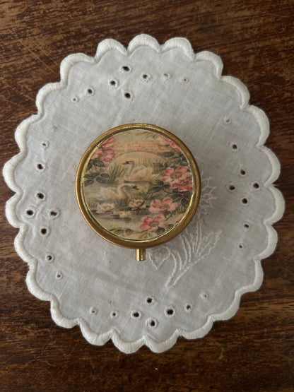 Romantic Swan trinket box