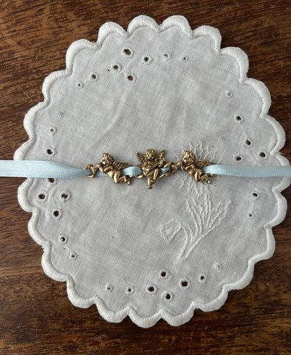 Cherub Symphony choker