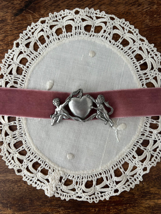 Velvet Eden choker