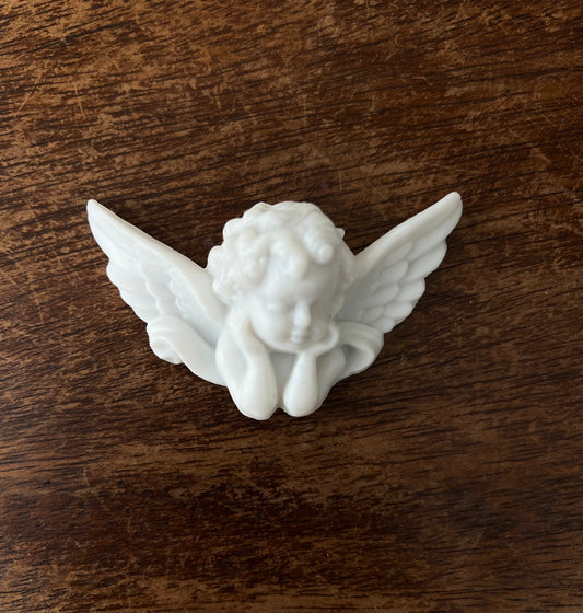 Cherub wall decoration