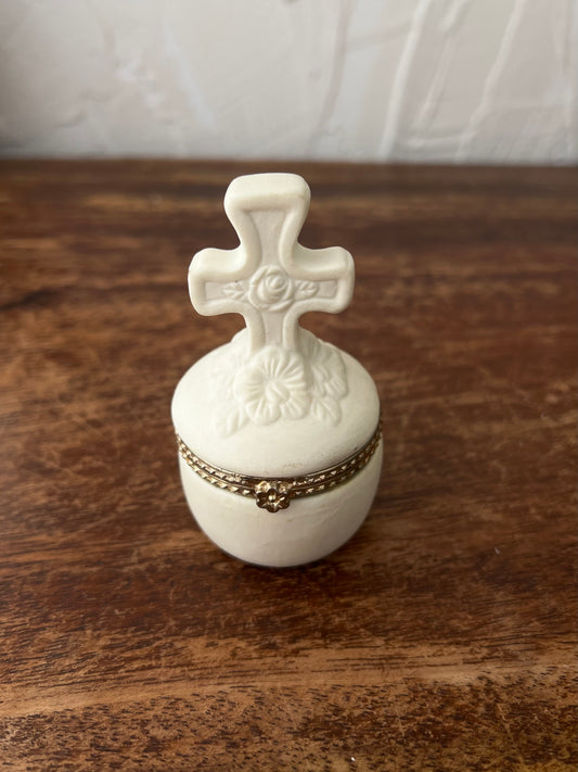 Cross trinket box