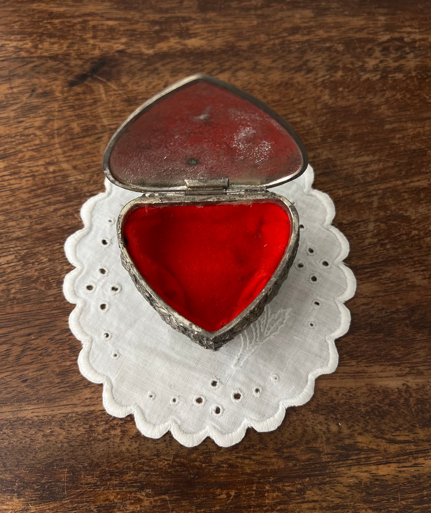 heart trinket box