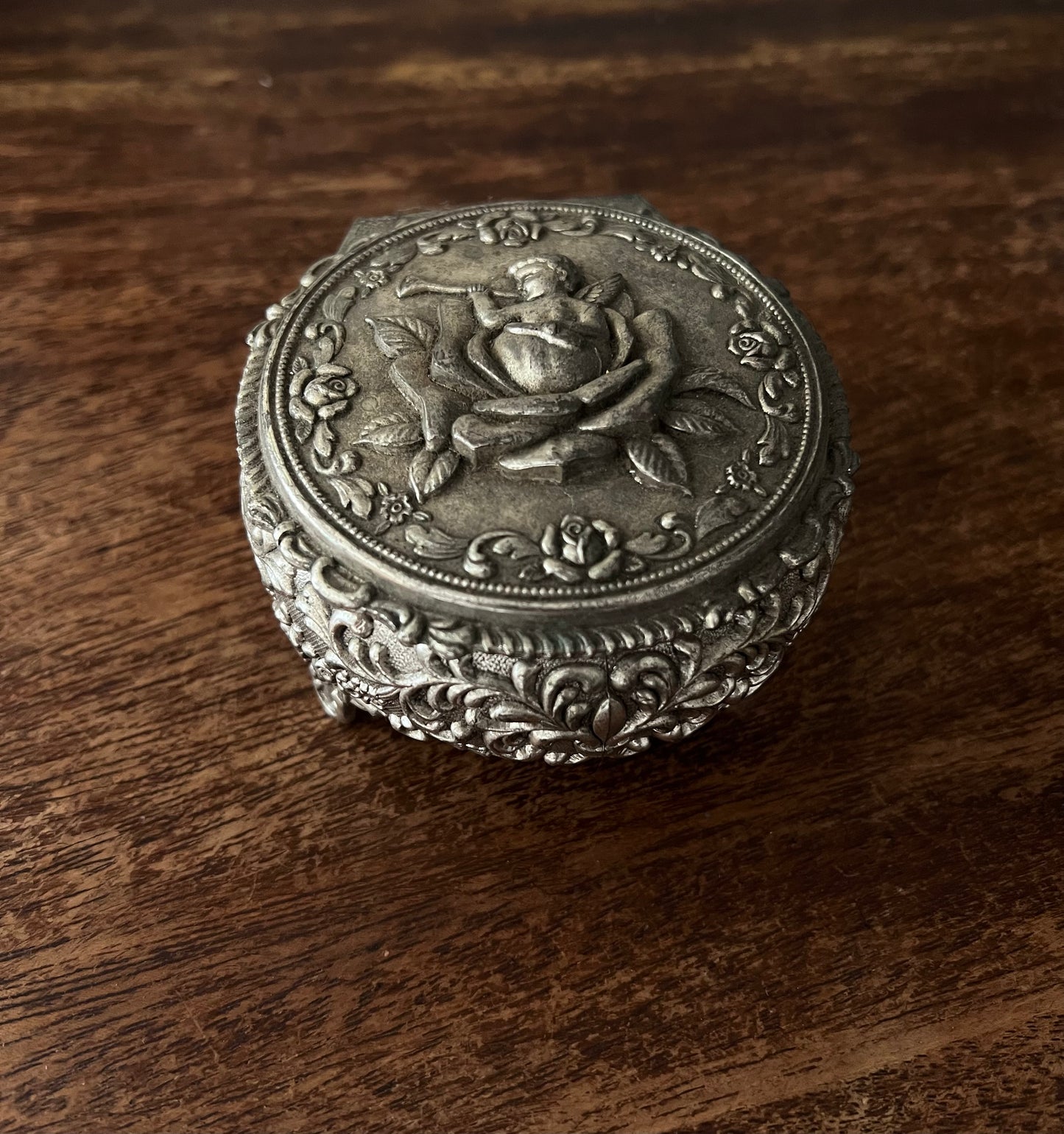 Vintage cherub jewelry box